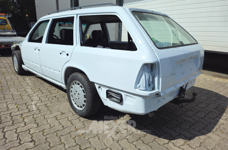 Mercedes-Benz E250d W124, T-Modell, teilzerlegt