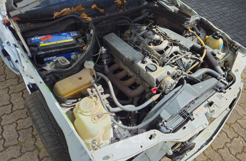 Mercedes-Benz E250d W124, T-Modell, teilzerlegt