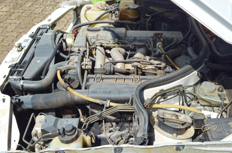 Mercedes-Benz E250d W124, T-Modell, teilzerlegt