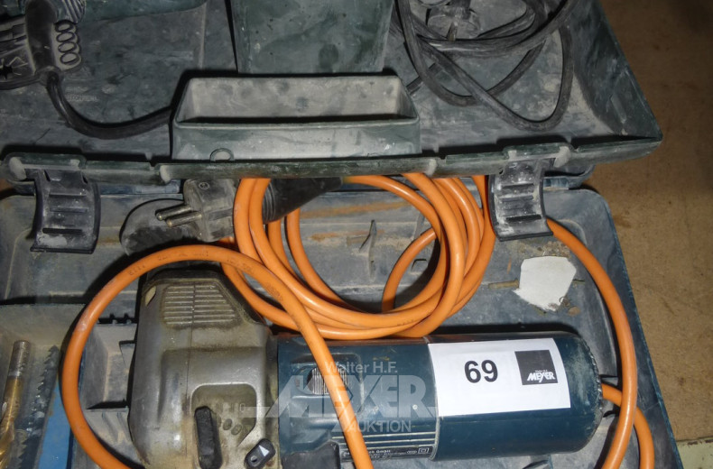 Pendelstichsäge und 1 Bohrmaschine