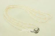 Süßwasserperlen-Collier mit Silberschließe