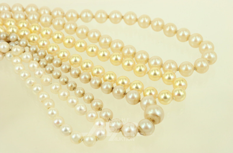 4 Perlenketten mit Silberschließen