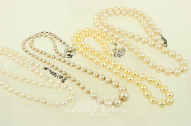 4 Perlenketten mit Silberschließen