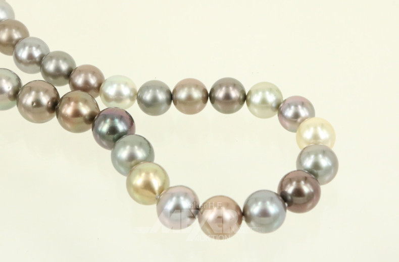 Lalvani Tahitiperlenkette mit 37 Perlen in goldbraun