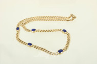 Gliederkette mit blauen Farbsteincabochons