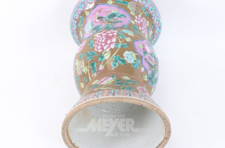 chin. Bodenvase, geblümt