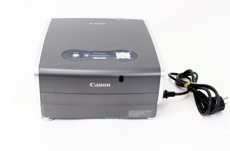 Heimtheater-Projektor