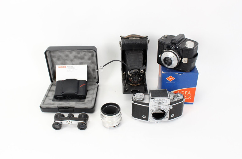 Posten Fotoapparate: Aquaexakta, Voigtländer etc.