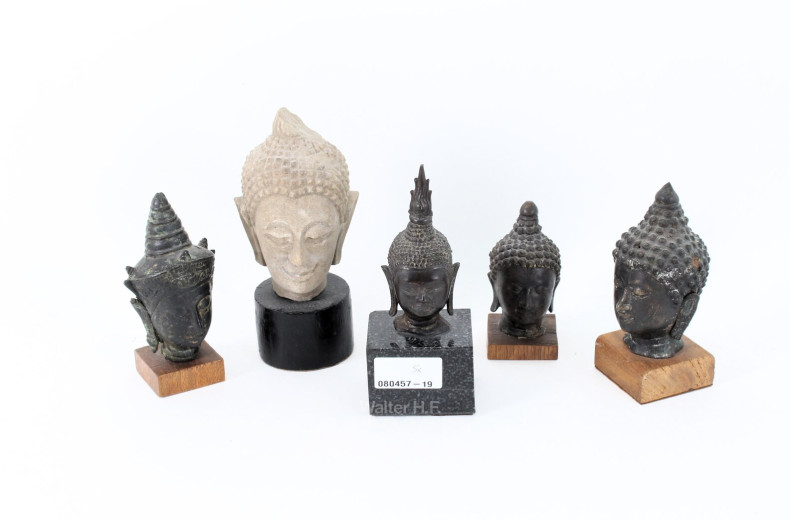 5 versch. kl. Buddhaköpfe