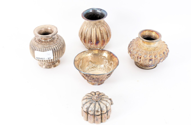 kl. Posten oriental. Silber-Tischdekorationen: