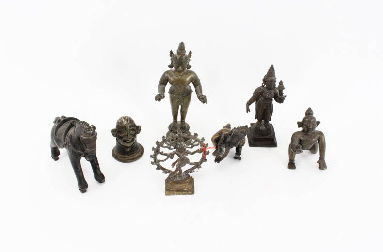 kl. Posten Bronzefiguren, z.T. thailändisch
