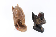 2 Holzschnitz-Figuren "Fantasiewesen"