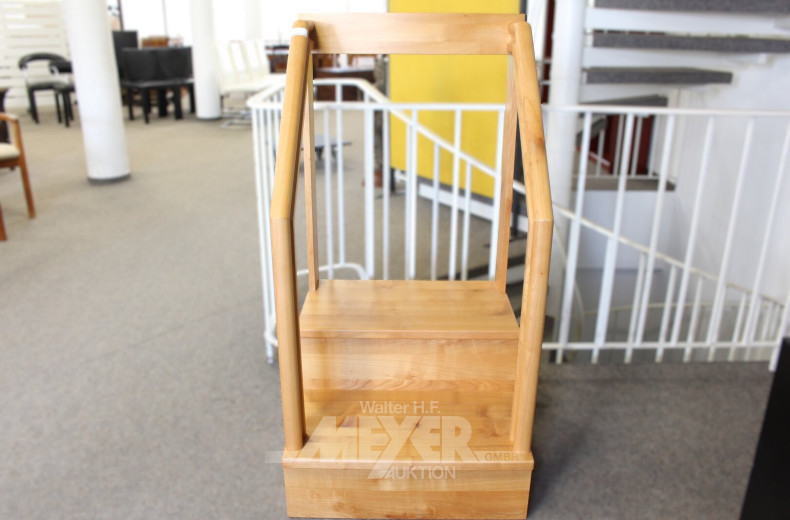 Bibliothekstritt, massiv gearbeitet