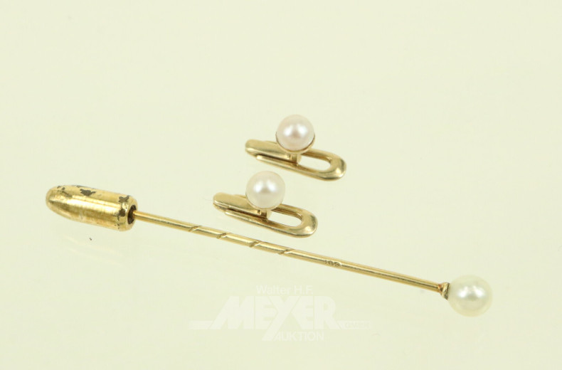 Anstecknadel und 1 Paar Kragenknöpfe mit je einer kleinen Perle