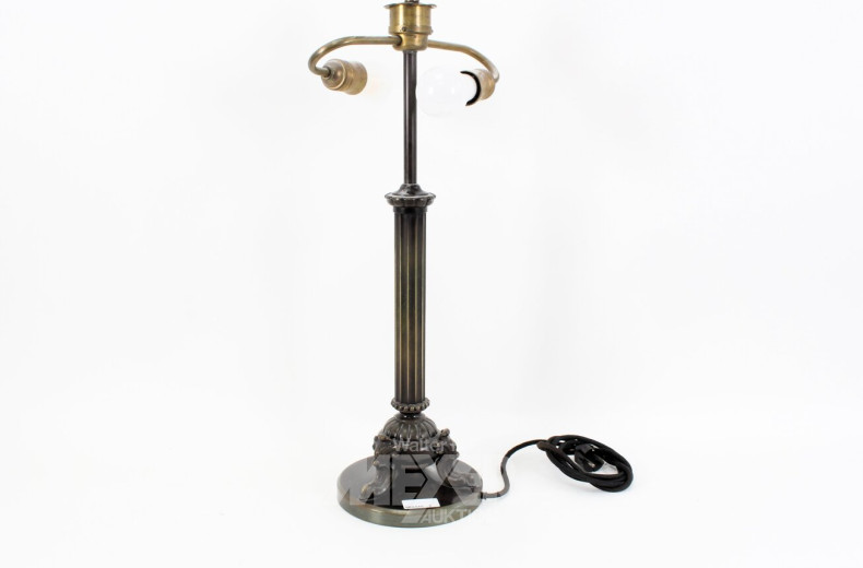 Tischlampenfuß im Jugendstil