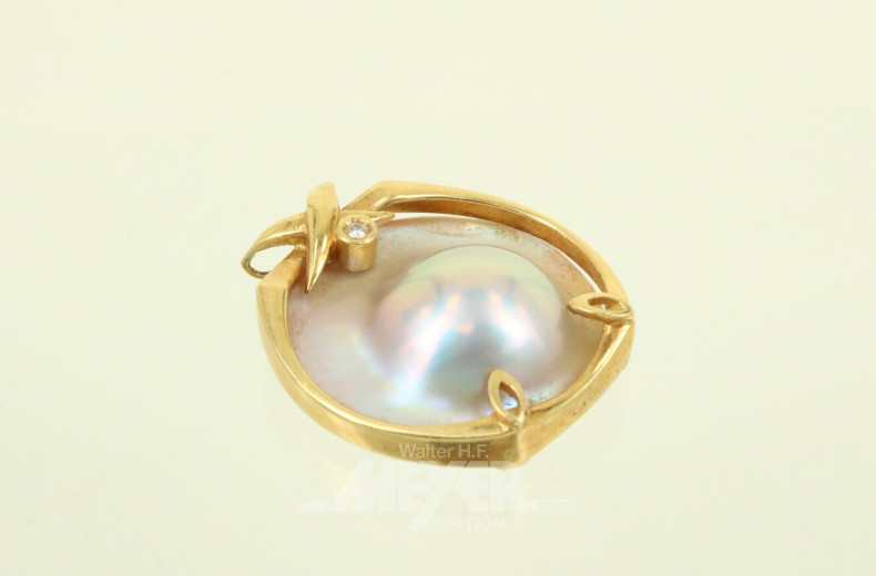 Kettenanhänger mit Blisterperle