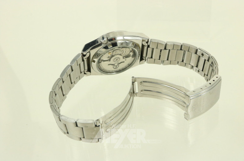 Herrenarmbanduhr mit Datumanzeige