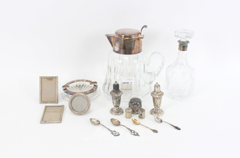 kl. Konvolut Glasteile mit Silberbeschlägen