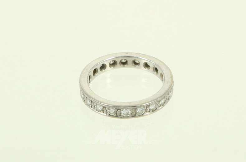 Allianzring mit 20 kl. Brillanten von ges. ca. 1ct