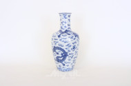 Porzellanvase, Chinadekor 'blauer Drache'
