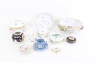 Konvolut Porzellanteile, best. aus