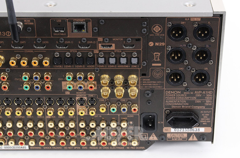 Surround-Vorverstärker