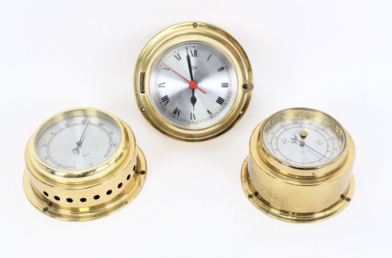 3 Maritime Messgeräte, best. aus Hygrometer, Thermometer und Schiffsuhr