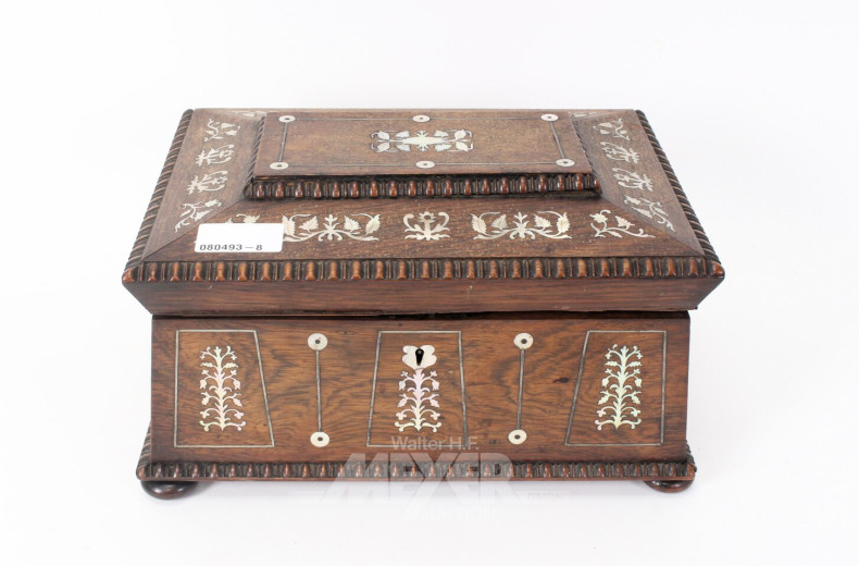 Holz-Schatulle, intarsiert