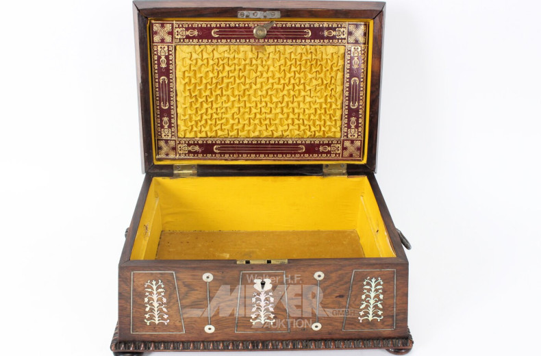 Holz-Schatulle, intarsiert