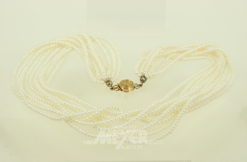 9-reihige Süßwasserperlenkette mit Schließe in 585 GG