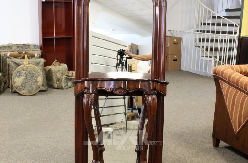 Wandspiegel mit Wandkonsole