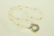 Akoya-Perlenkette mit Verschluss in 750 GG, besetzt mit Turmalin und 2 kl. Brillanten