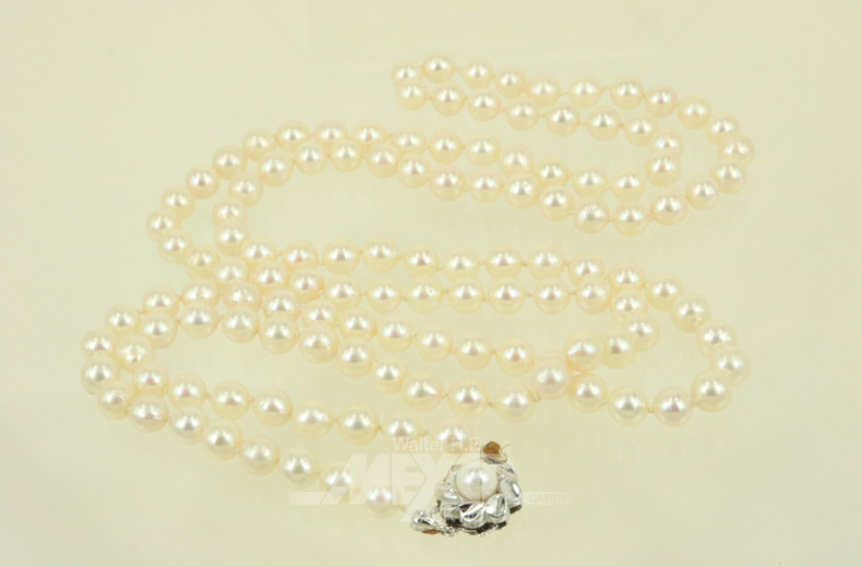 lange Zuchtperlenkette mit WG-Schließe