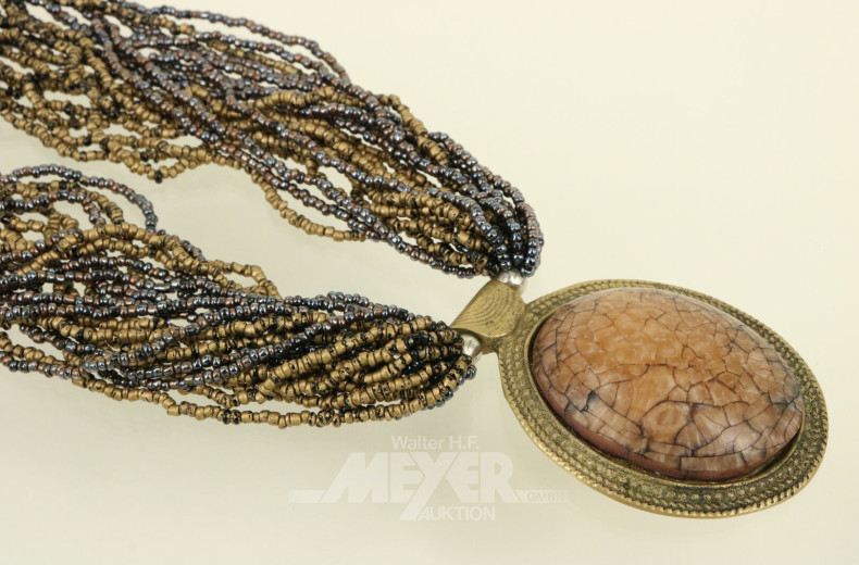 Designer-Halskette mit großem Anhänger