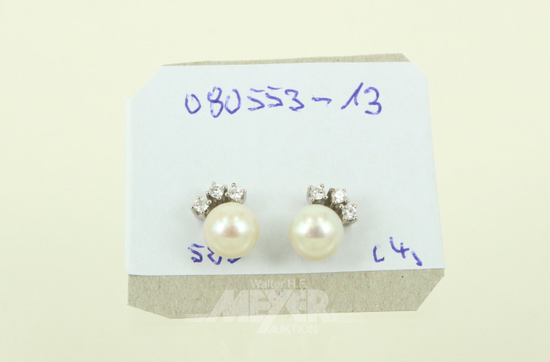 Paar Ohrstecker, besetzt mit 2 Zuchtperlen und 6 Brillanten