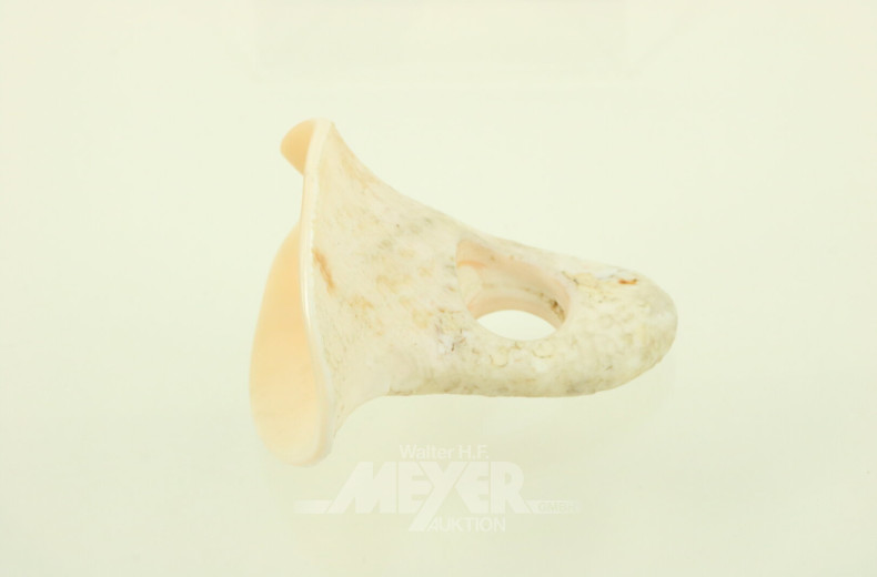 8 Edelsteine, Anhänger und Ringe zur weiteren Schmuckherstellung