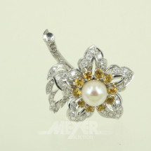Los 8: Nadel 'Blume' mit kl. Brillanten, gelben Farbsteinen und 1 Perle