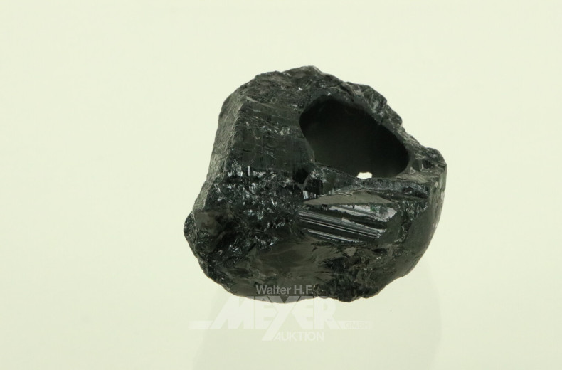 Ring aus ungeschliffenem, schwarzen Turmalin