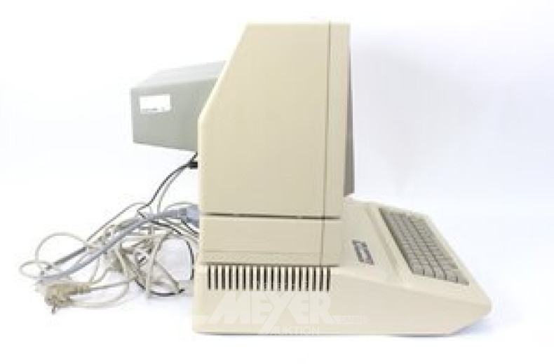 Heimcomputer mit Monochrommonitor aus der 'IIe-Reihe'