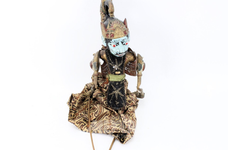 Stabpuppe und 4 versch. Schattenpuppen