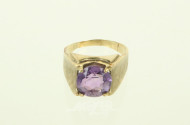 Damenring mit Farbstein, lila