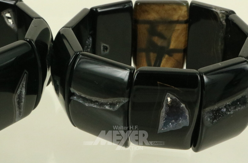 2 Armbänder aus Onyx und Kristall