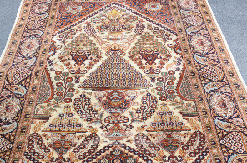 Orientbrücke, beige/rotgründig