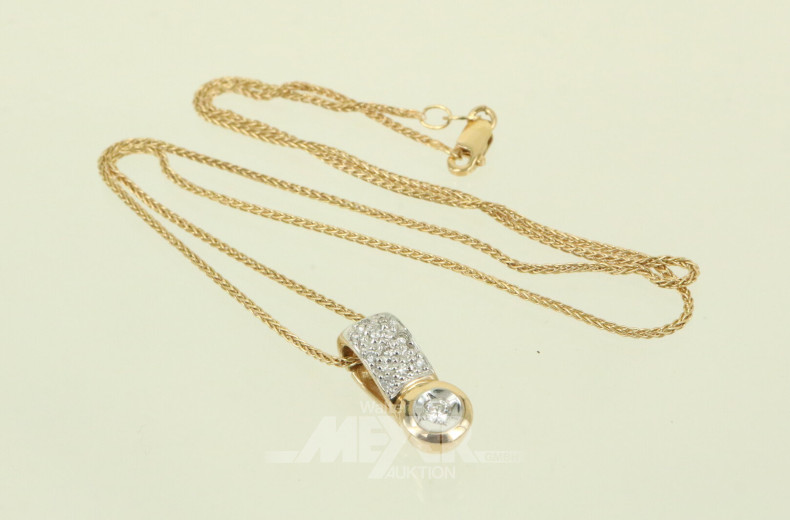 Feine Halskette mit Clip-Anhänger