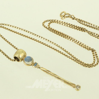 Kette mit modernem Kettenanhänger