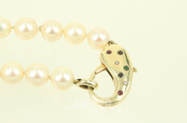 Perlencollier mit gr. Schließe in 585 GG