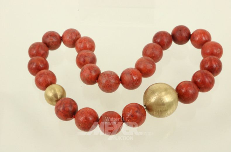 Gr. Konvolut Perlen- und Edelsteinketten