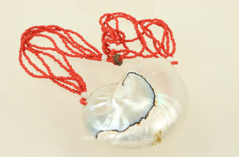 Gr. Konvolut Perlen- und Edelsteinketten