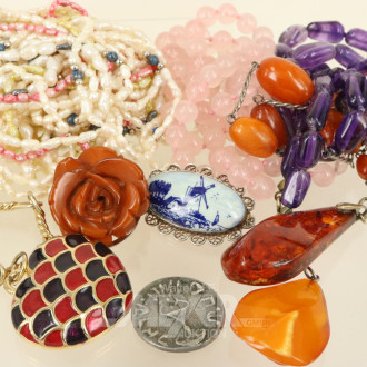 Konvolut Modeschmuck-Ketten