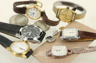 6 div. Armbanduhren, 1 Handy ohne Funktion, 2 Münzen
